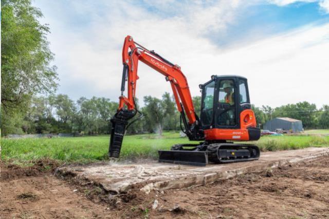 Rental store for excavator and breaker 15 foot kubota kx080 in Seattle, Shoreline WA, Greenlake WA, Lake City WA, Greater Seattle metro